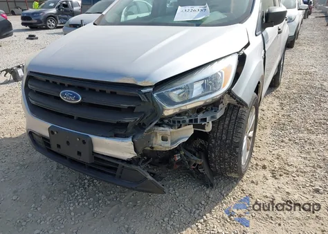 2017 Ford Escape S z USA, uszkodzony, nr VIN 1FMCU0F77HUB52055